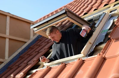 Pose de fenêtres de toit Velux à Umpeau